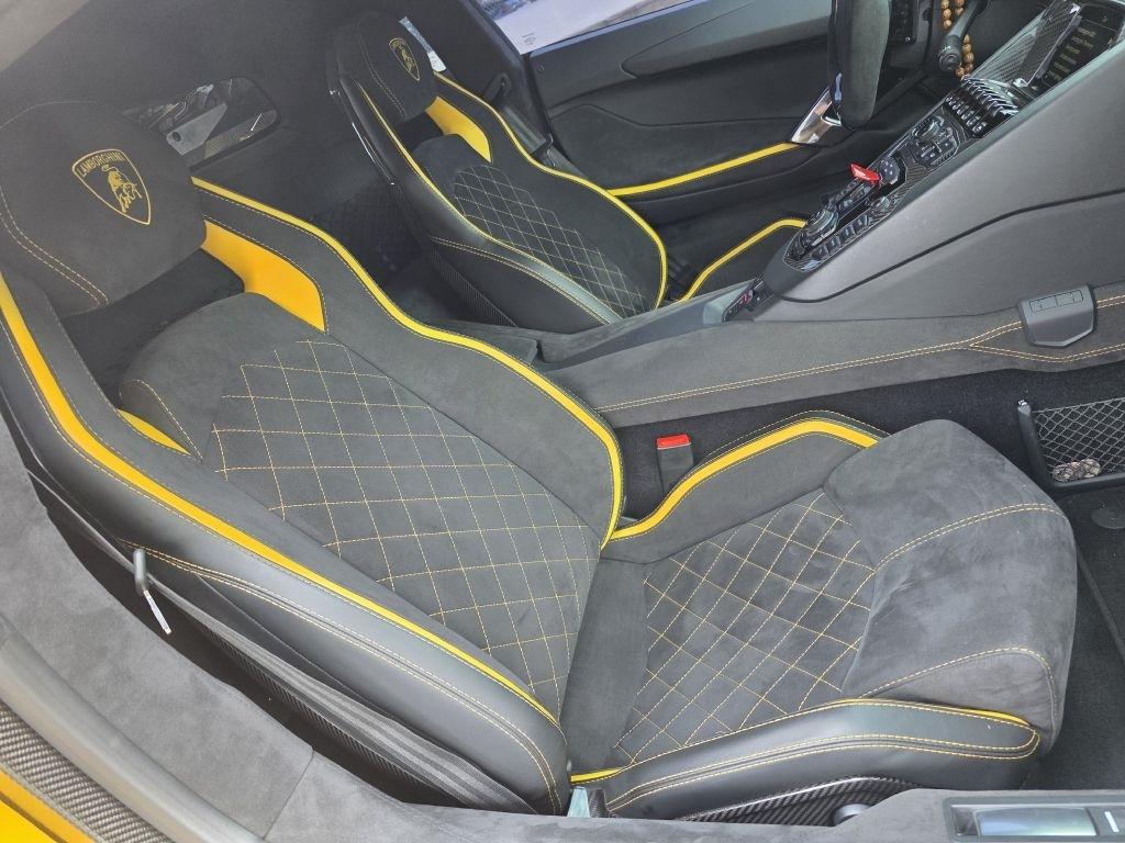 Lamborghini Aventador photo 45