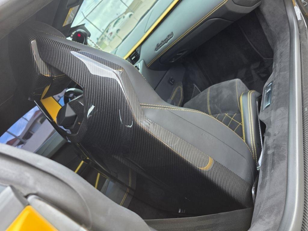 Lamborghini Aventador photo 47