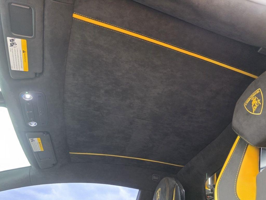 Lamborghini Aventador photo 50