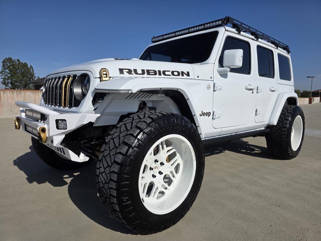 Jeep Wrangler photo 3