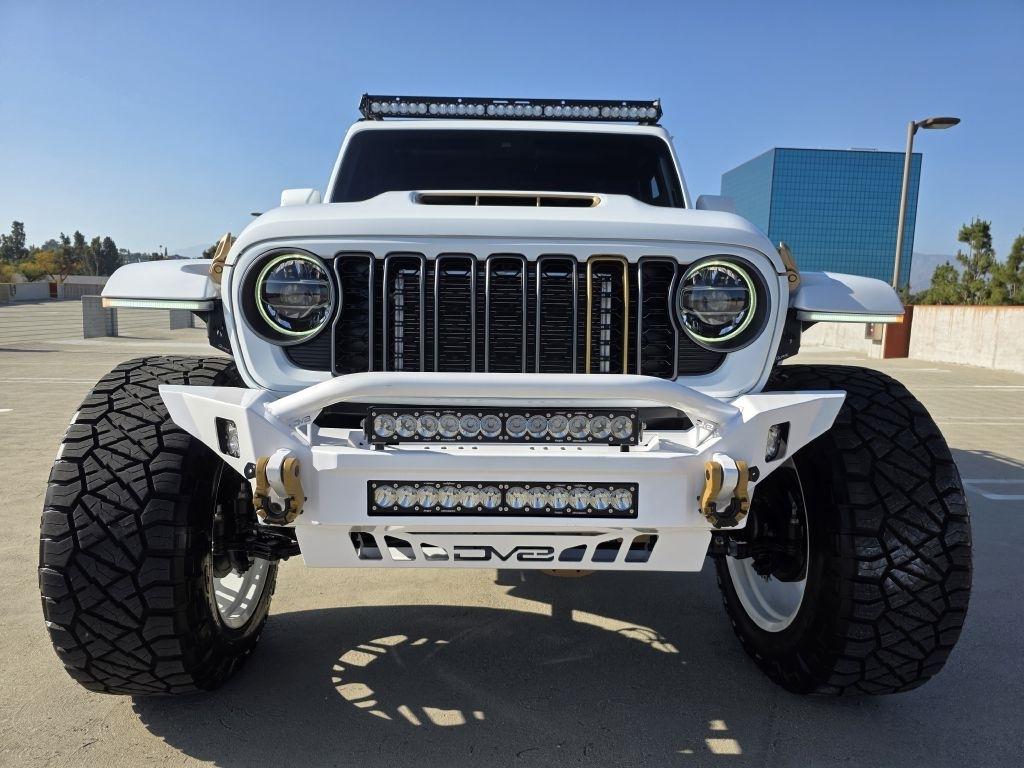 Jeep Wrangler photo 4