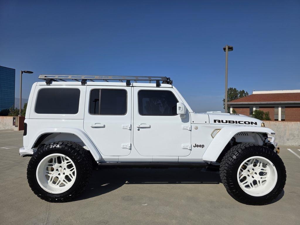 Jeep Wrangler photo 7