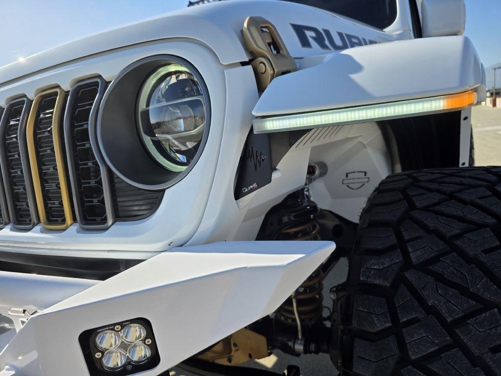 Jeep Wrangler photo 12