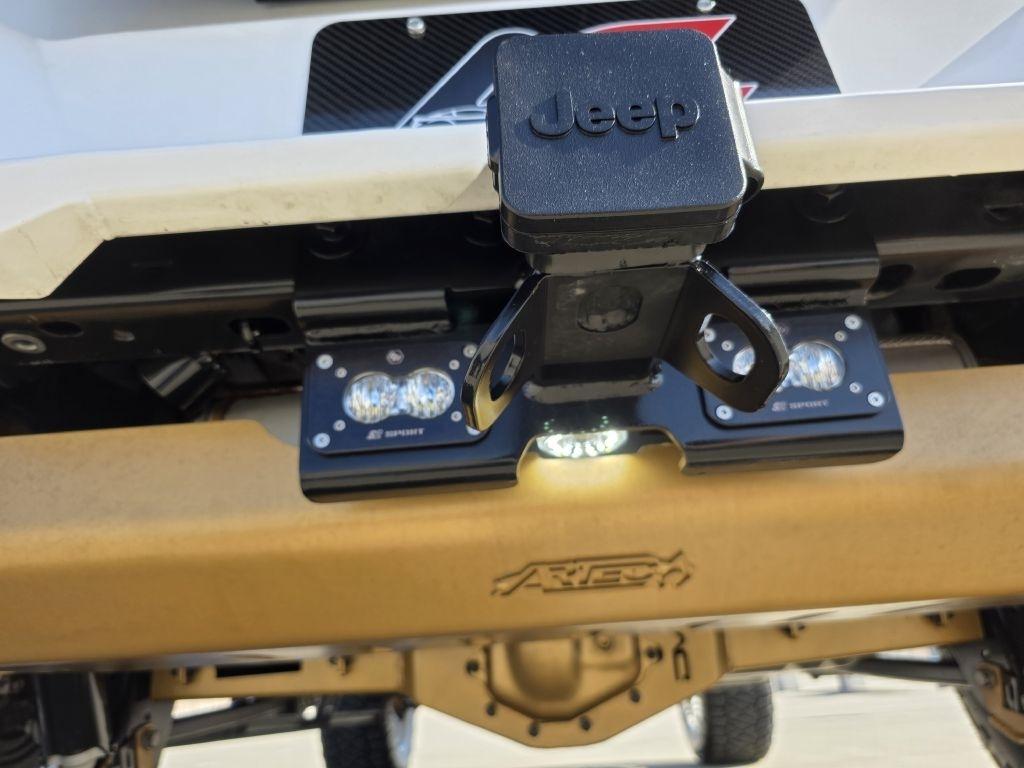 Jeep Wrangler photo 23