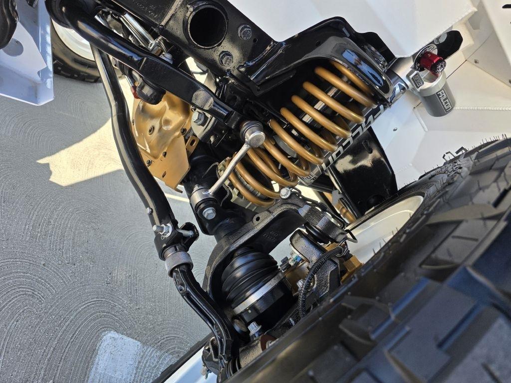 Jeep Wrangler photo 25