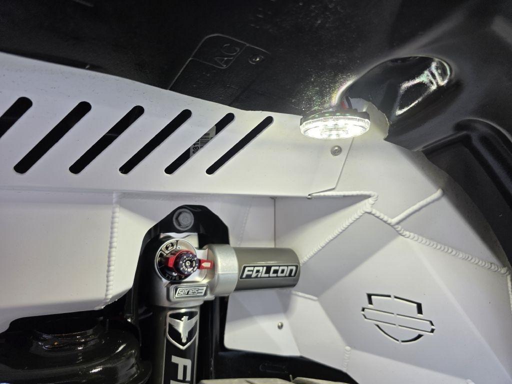 Jeep Wrangler photo 30
