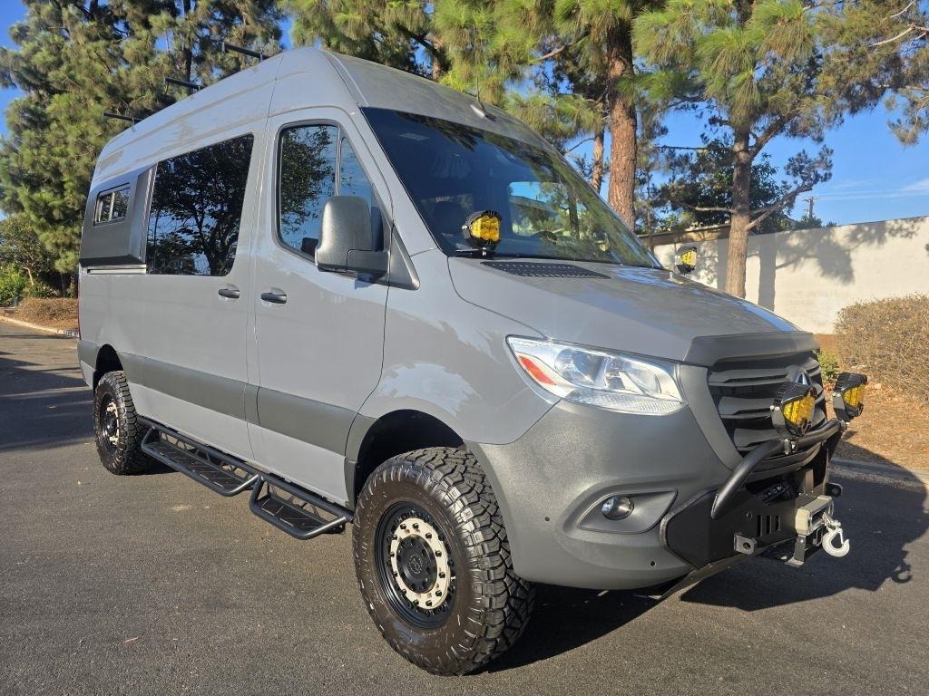 Mercedes-Benz Sprinter photo 5
