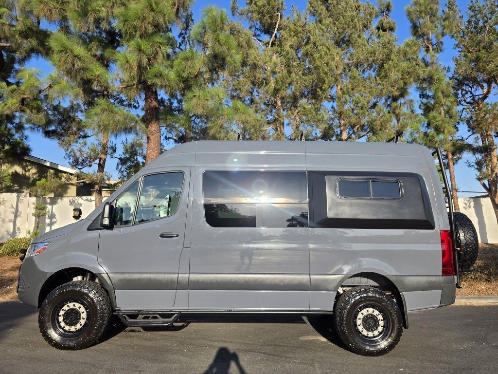 Mercedes-Benz Sprinter photo 7
