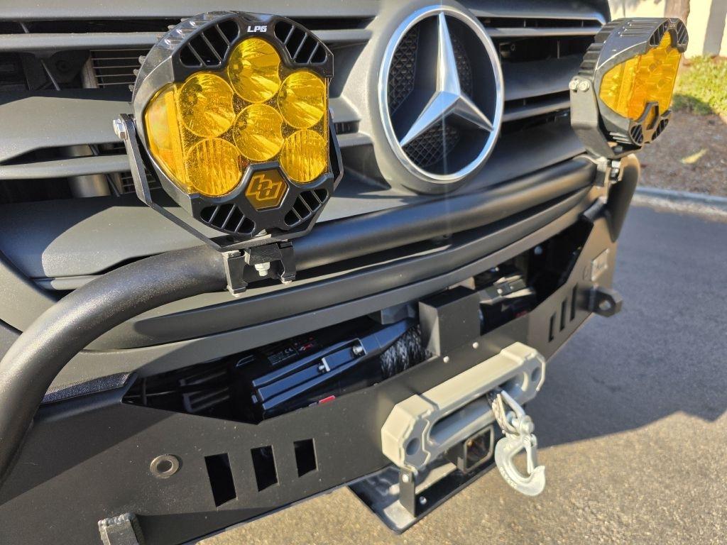 Mercedes-Benz Sprinter photo 14