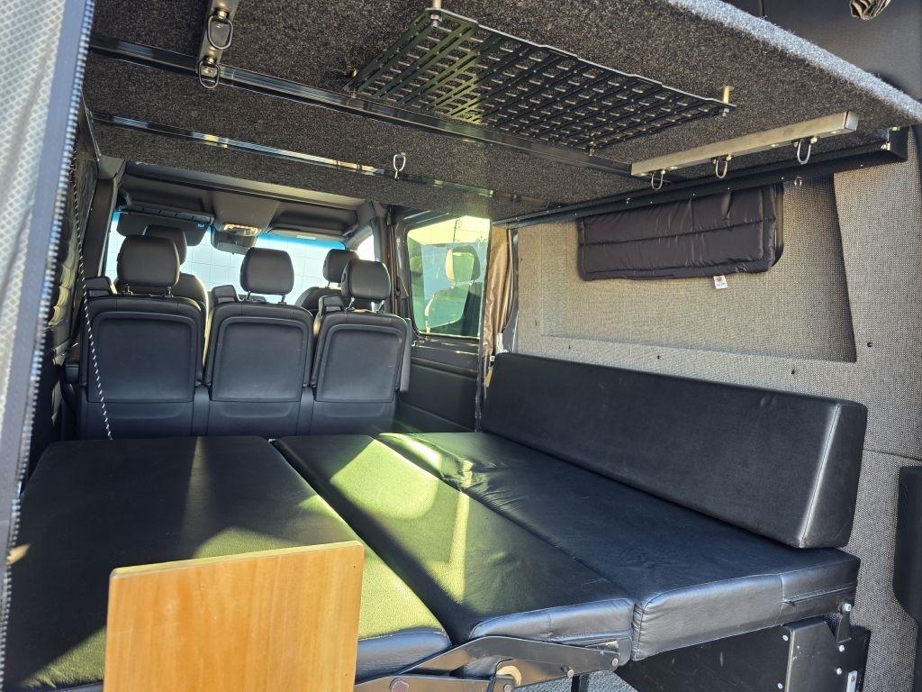 Mercedes-Benz Sprinter photo 38
