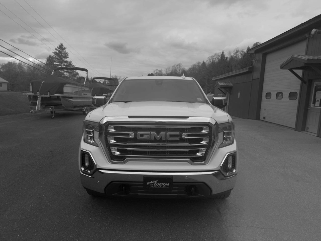 GMC Sierra 1500 SLT Crew Cab Short Box 4WD 2021