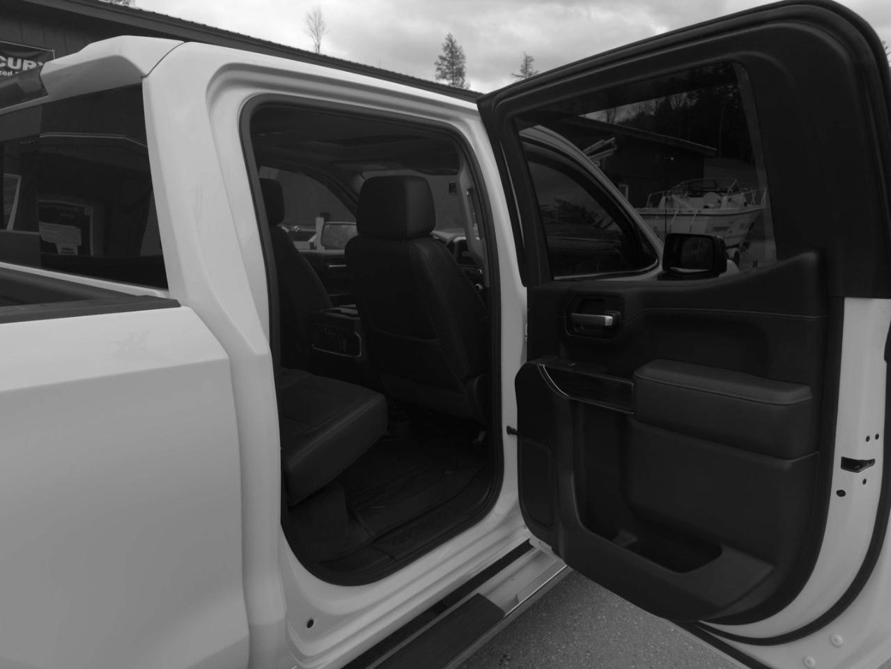 GMC Sierra 1500 SLT Crew Cab Short Box 4WD 2021