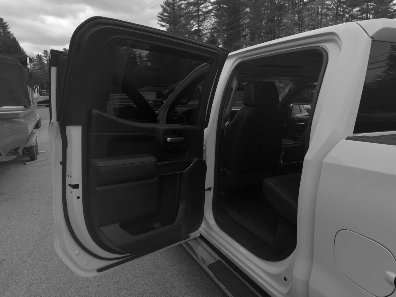 GMC Sierra 1500 SLT Crew Cab Short Box 4WD 2021