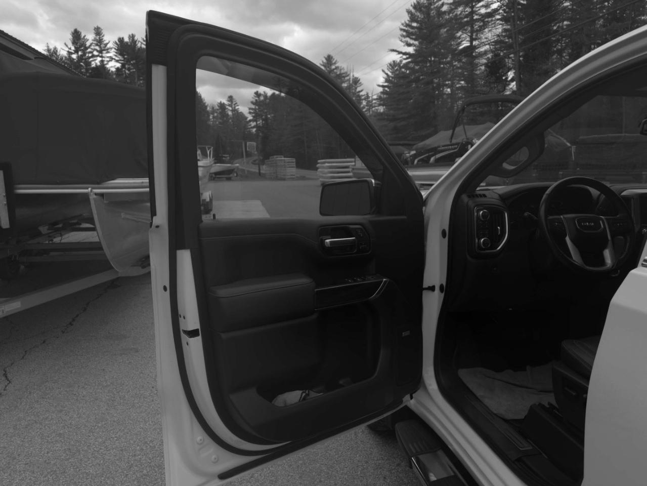 GMC Sierra 1500 SLT Crew Cab Short Box 4WD 2021