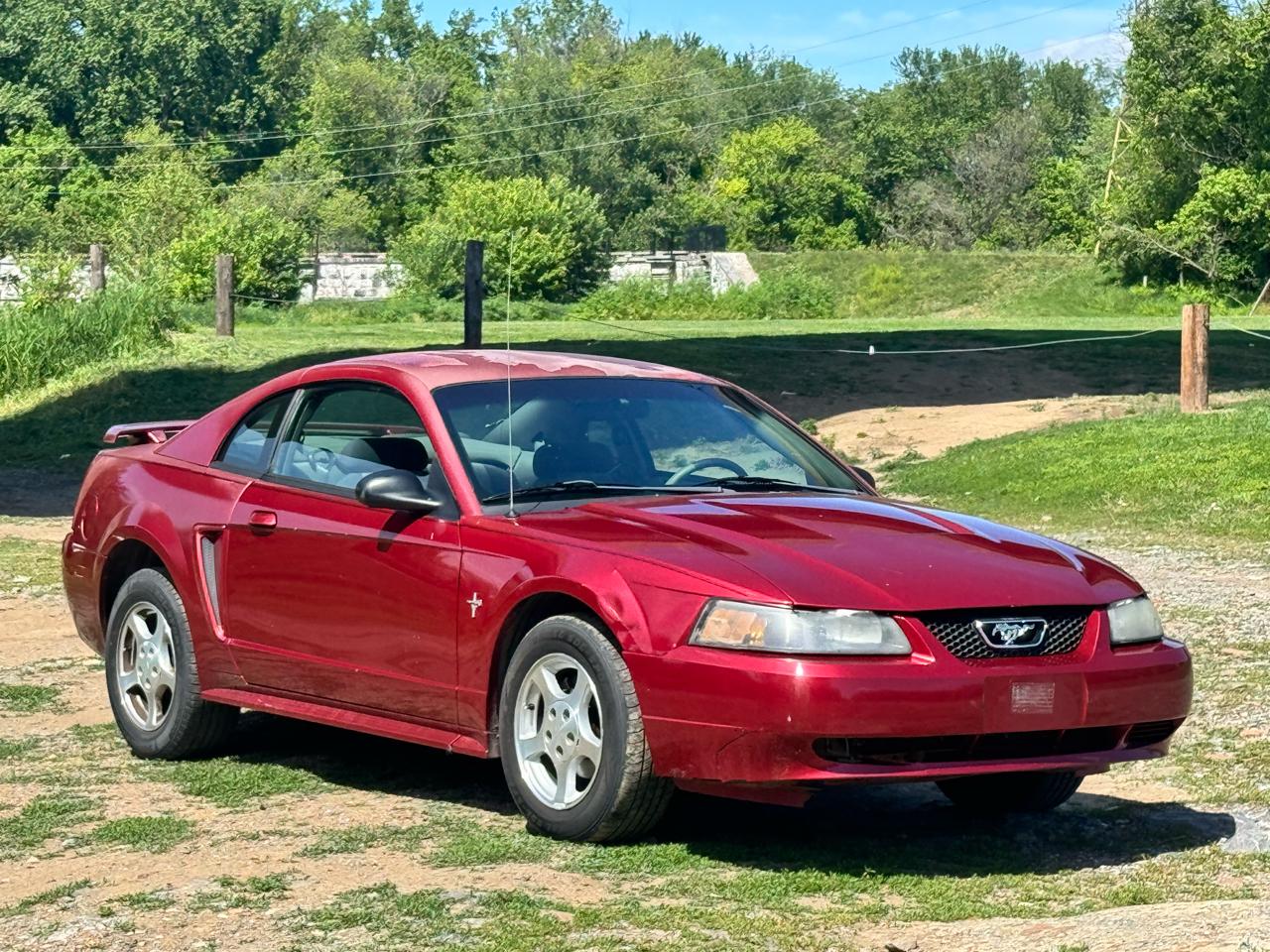 Ford Mustang Standard Coupe 2003