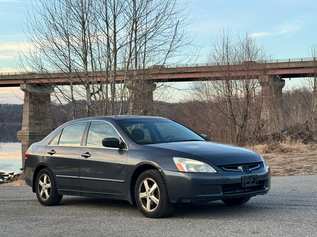 Honda Accord EX Sedan with Side Curtain Airbags 2004
