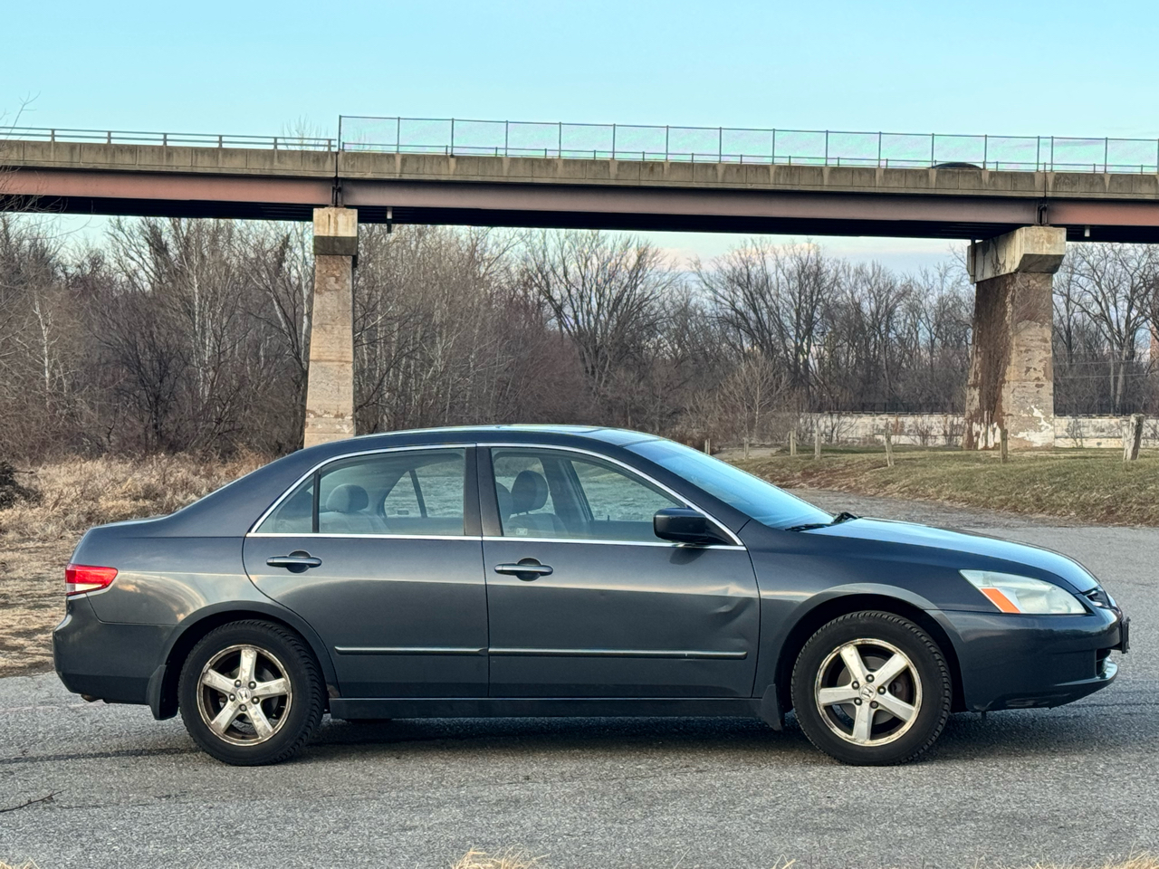 Honda Accord EX Sedan with Side Curtain Airbags 2004
