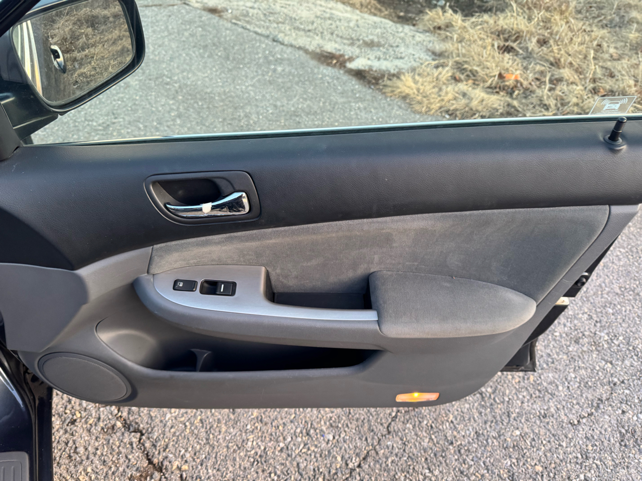 Honda Accord EX Sedan with Side Curtain Airbags 2004