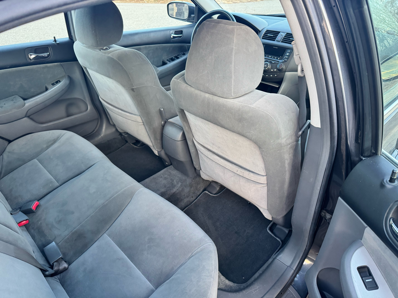 Honda Accord EX Sedan with Side Curtain Airbags 2004