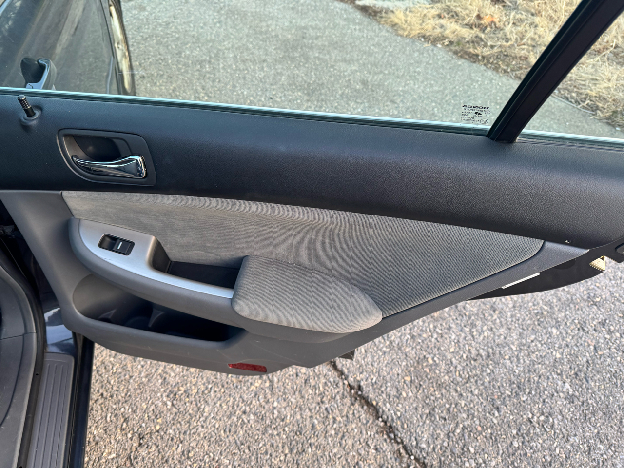 Honda Accord EX Sedan with Side Curtain Airbags 2004
