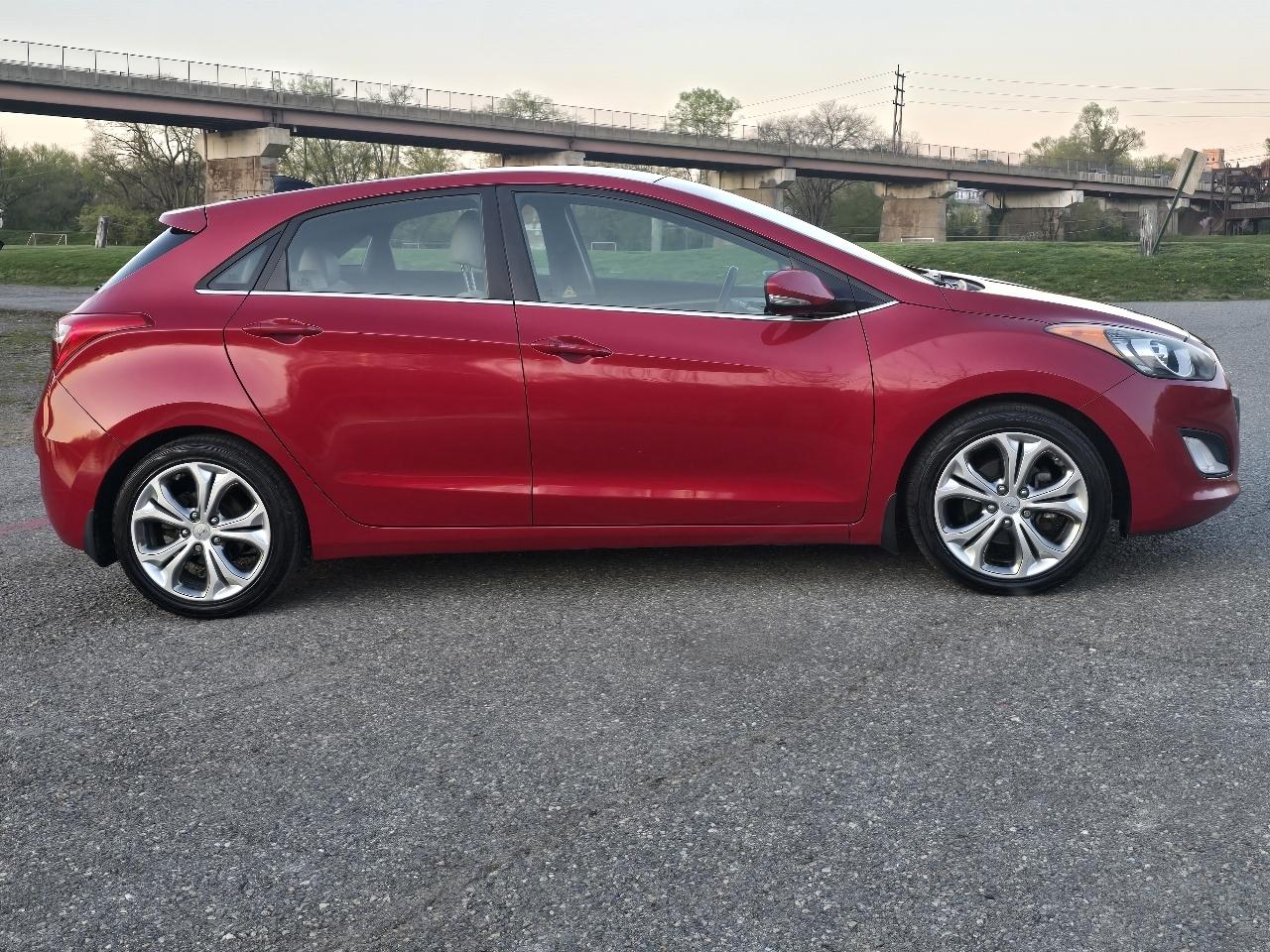Hyundai Elantra GT A/T 2013