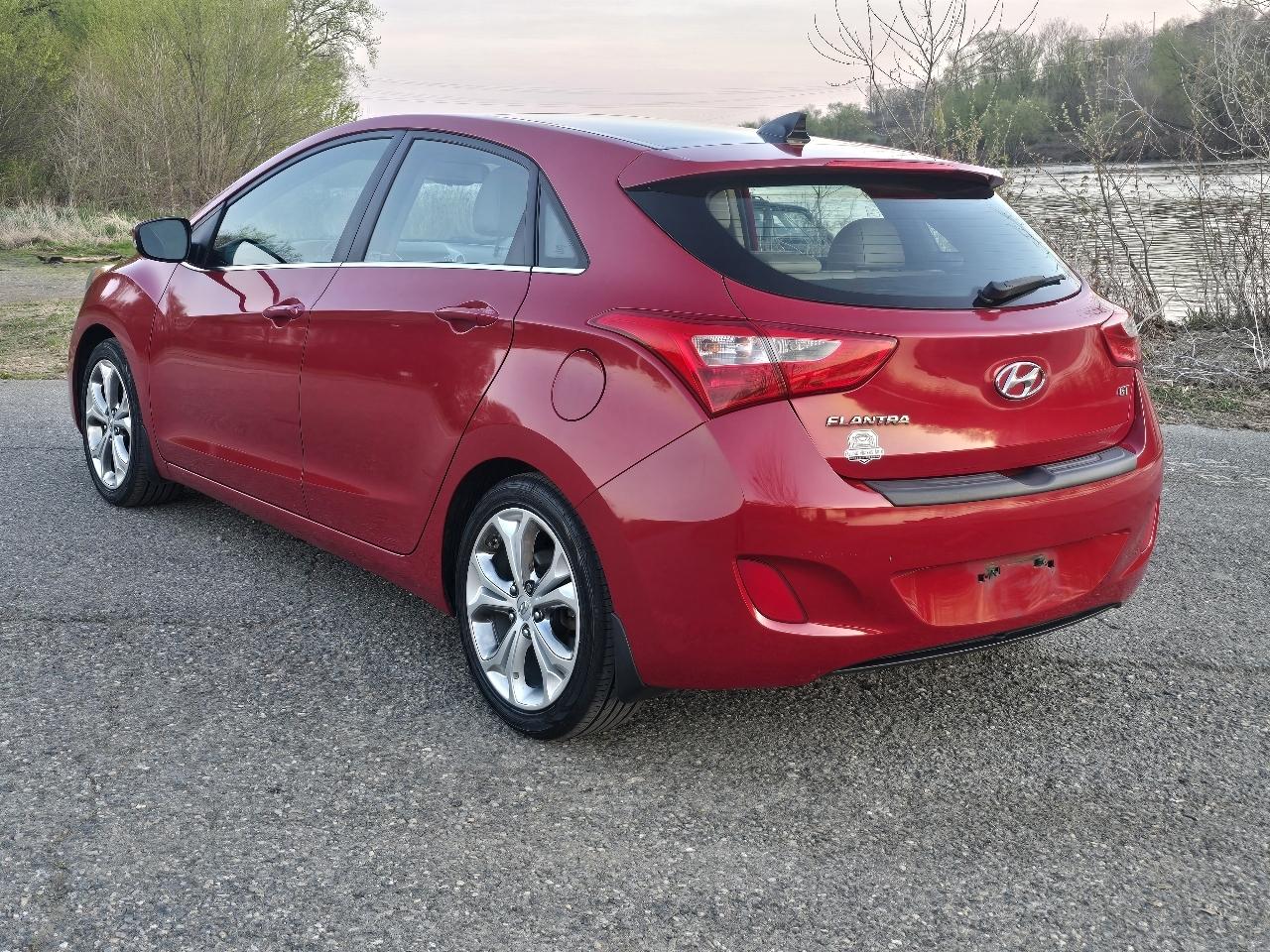 Hyundai Elantra GT A/T 2013