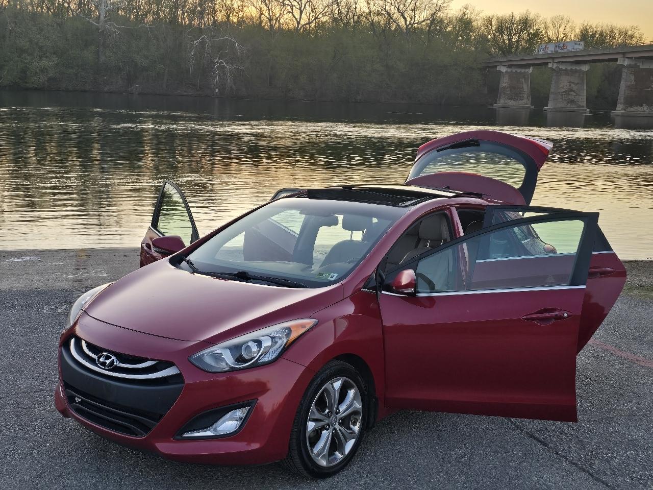 Hyundai Elantra GT A/T 2013