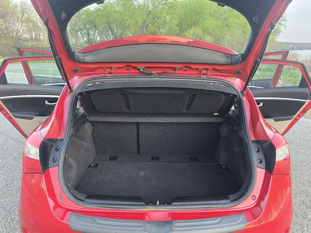 Hyundai Elantra GT A/T 2013