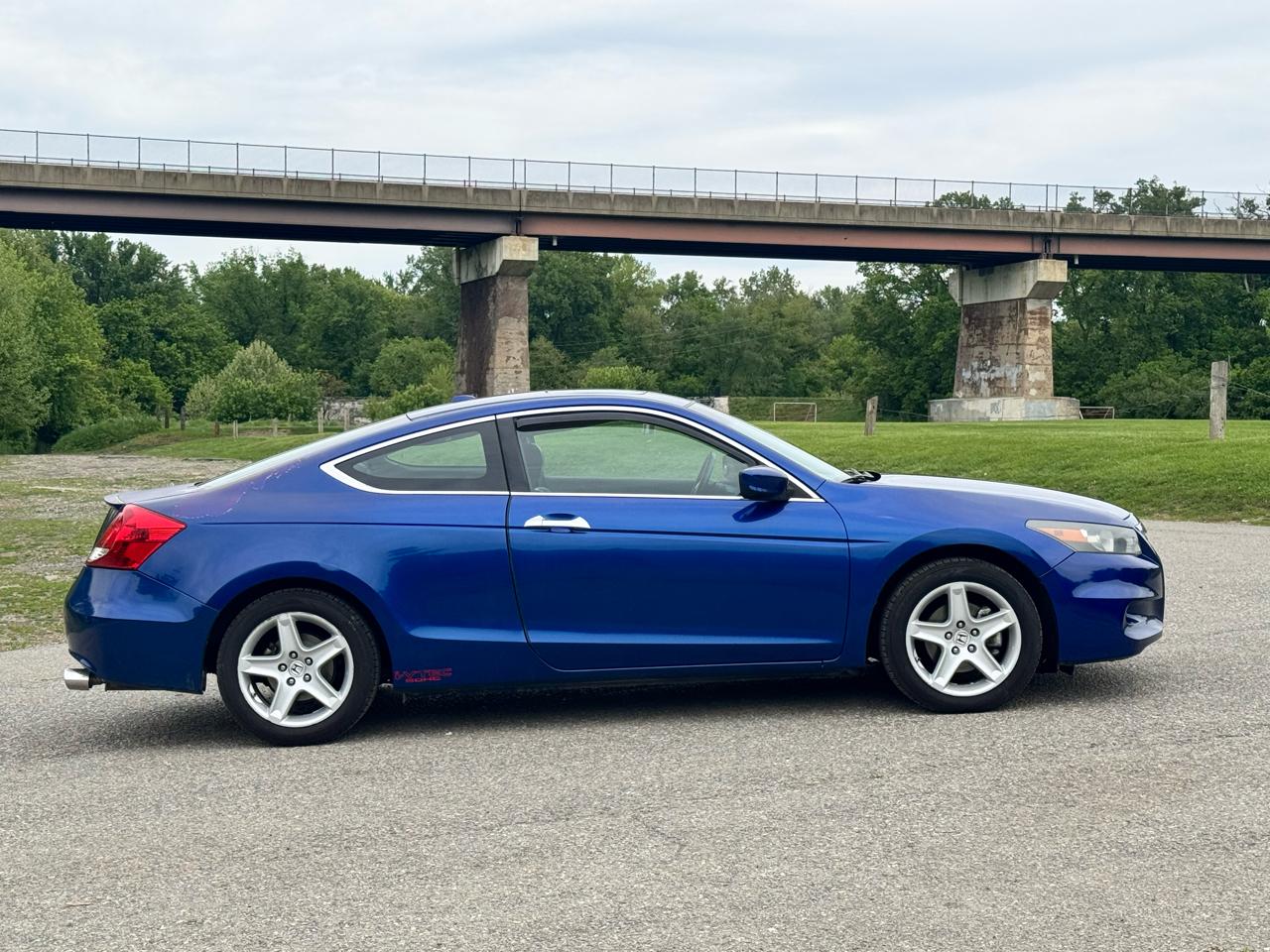 Honda Accord EX-L V-6 Coupe AT 2011