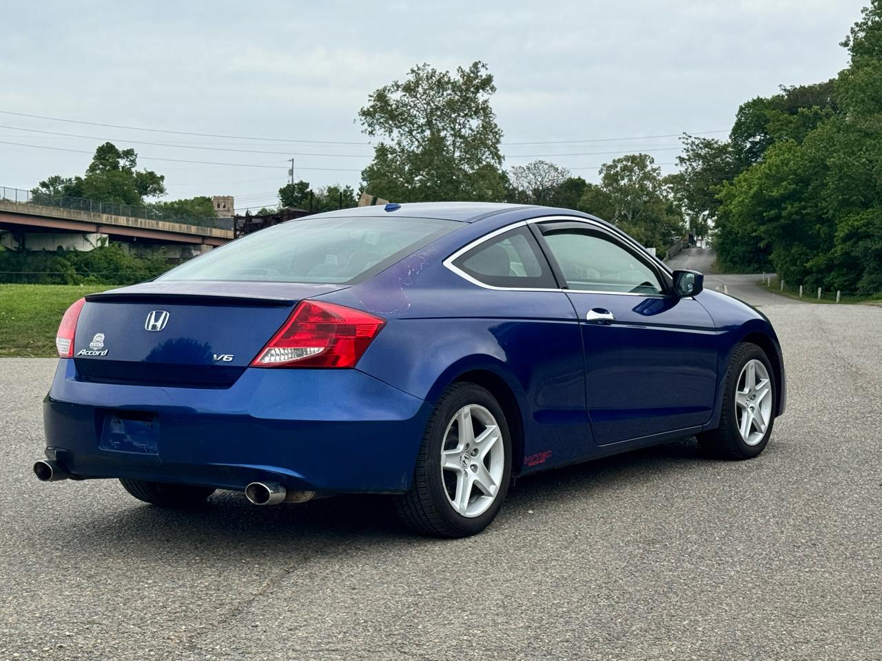 Honda Accord EX-L V-6 Coupe AT 2011