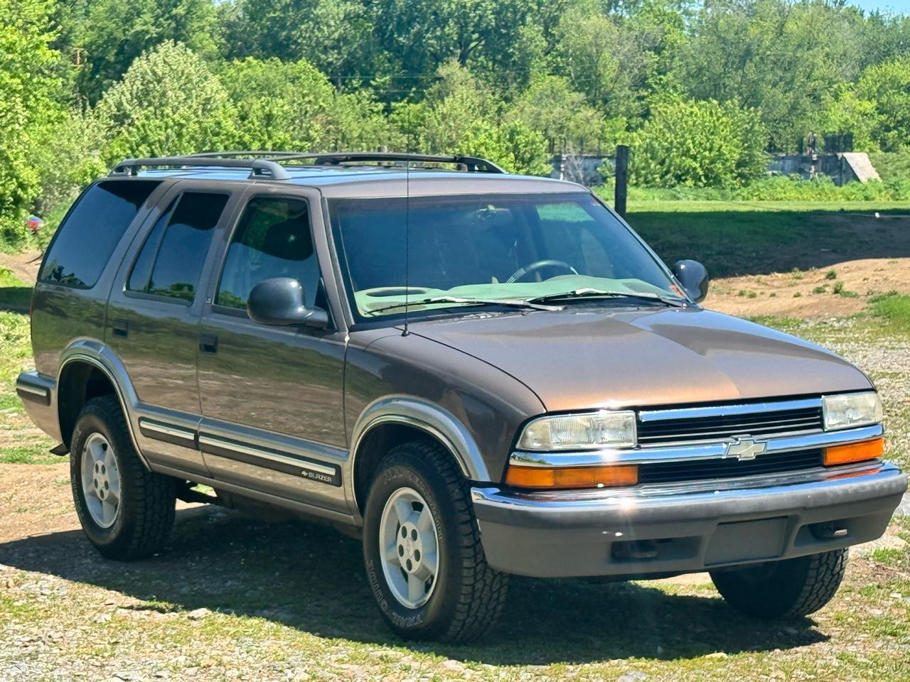 Chevrolet Blazer 4-Door 4WD 1998