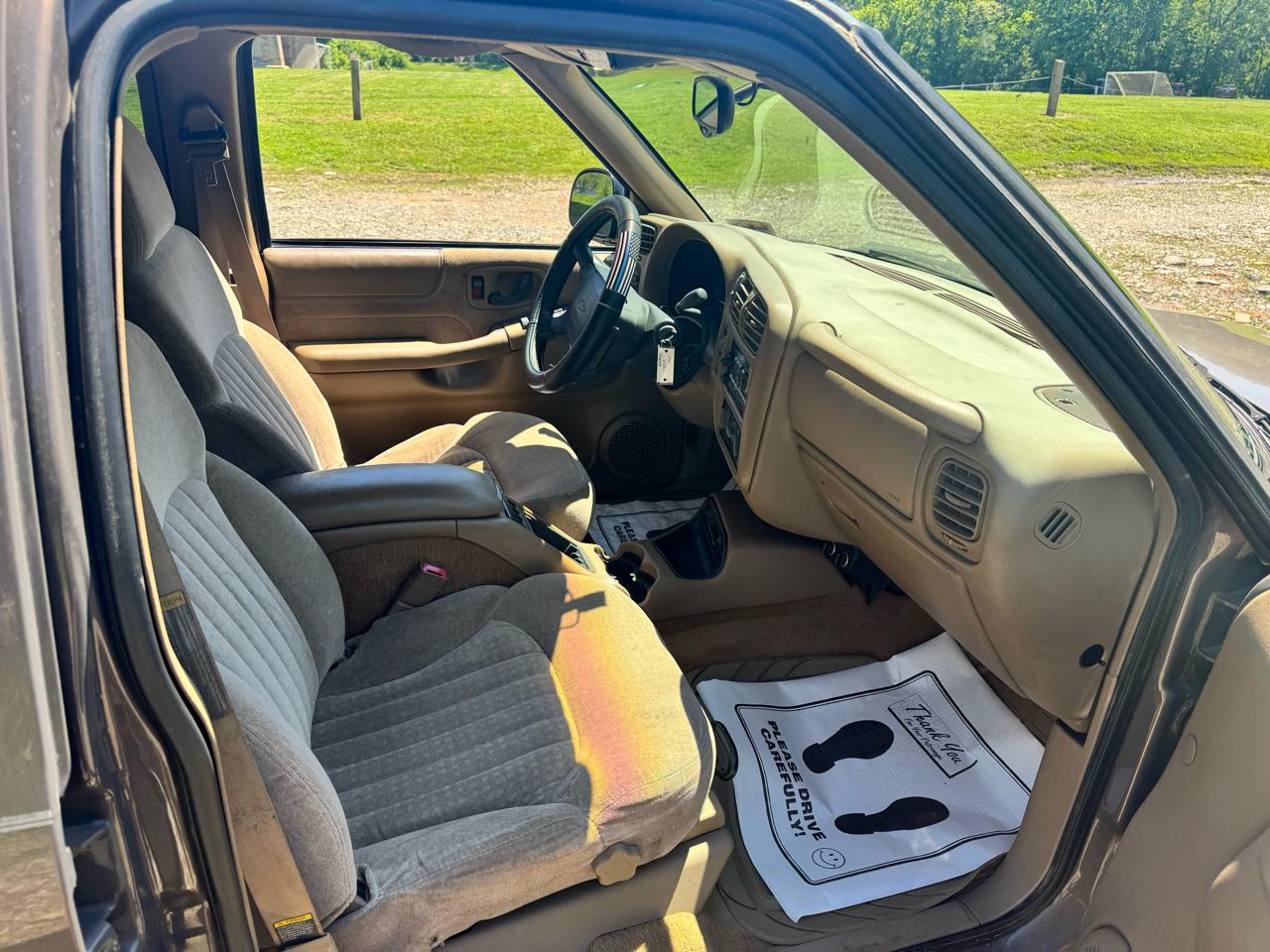 Chevrolet Blazer 4-Door 4WD 1998