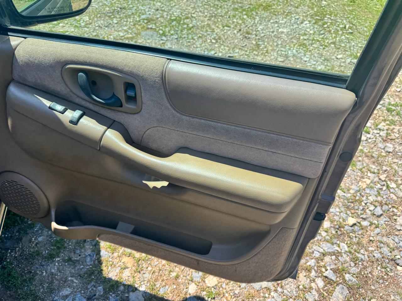 Chevrolet Blazer 4-Door 4WD 1998