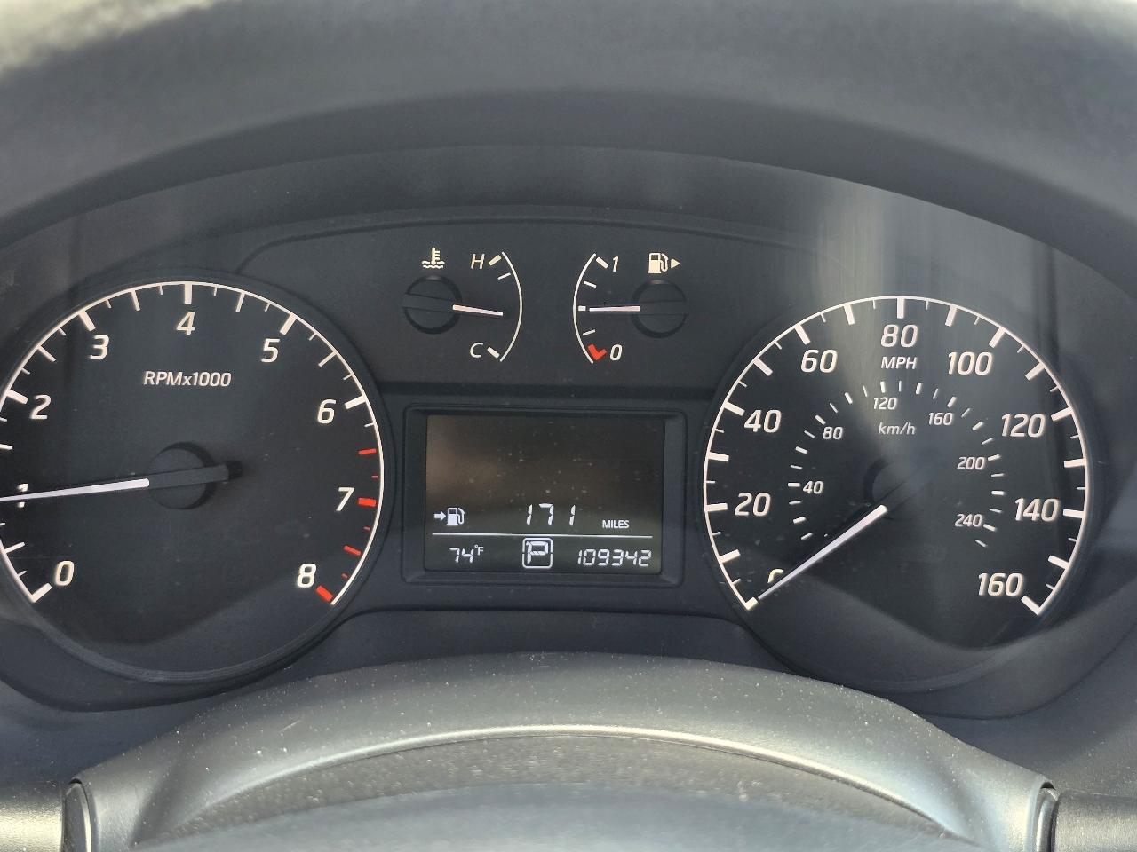 Nissan Sentra S CVT 2014