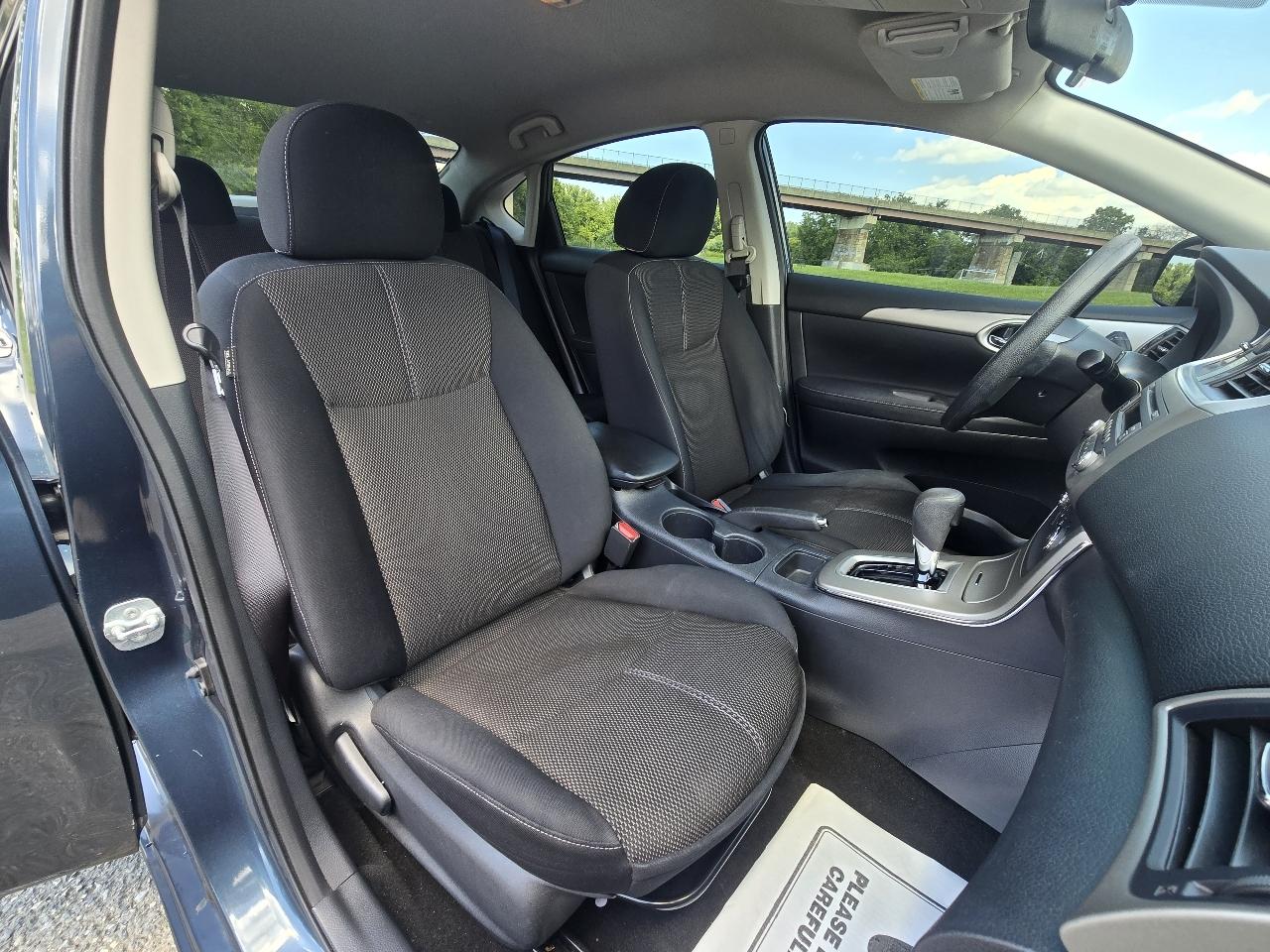 Nissan Sentra S CVT 2014
