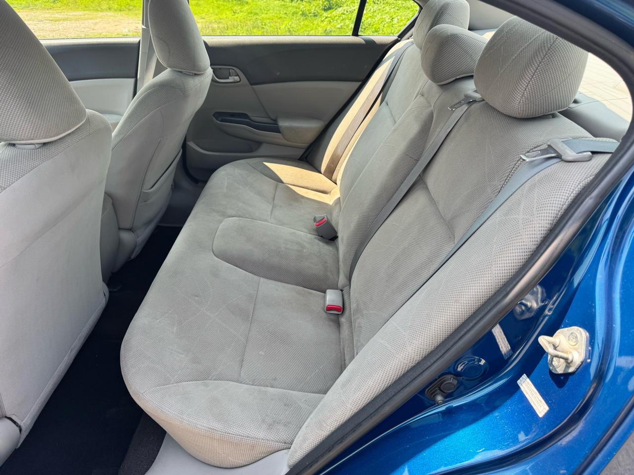 Honda Civic LX Sedan 5-Speed AT 2012