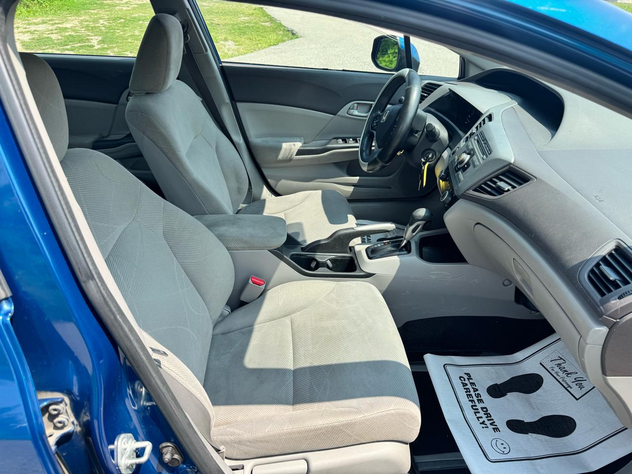 Honda Civic LX Sedan 5-Speed AT 2012
