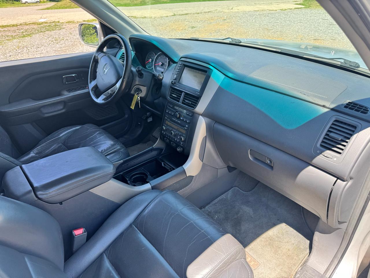 Honda Pilot EX 4WD w/Leather and Navigation 2006