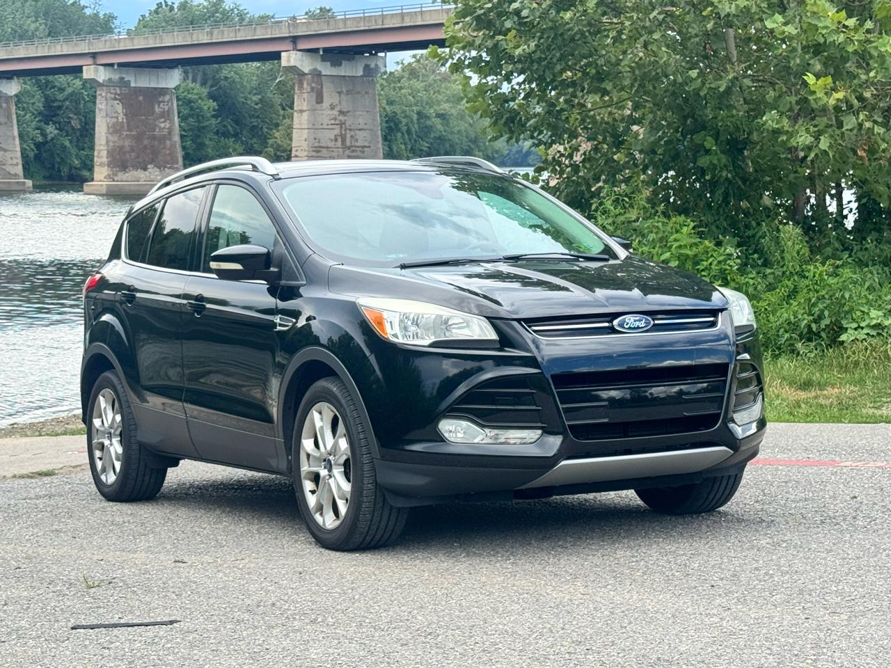 Ford Escape Titanium 4WD 2016