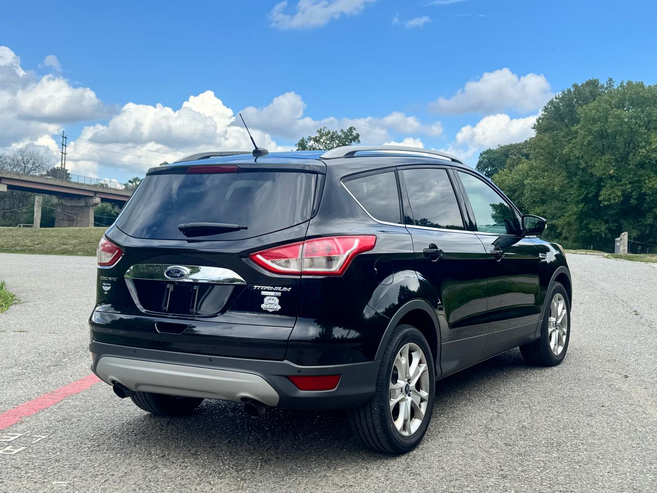 Ford Escape Titanium 4WD 2016