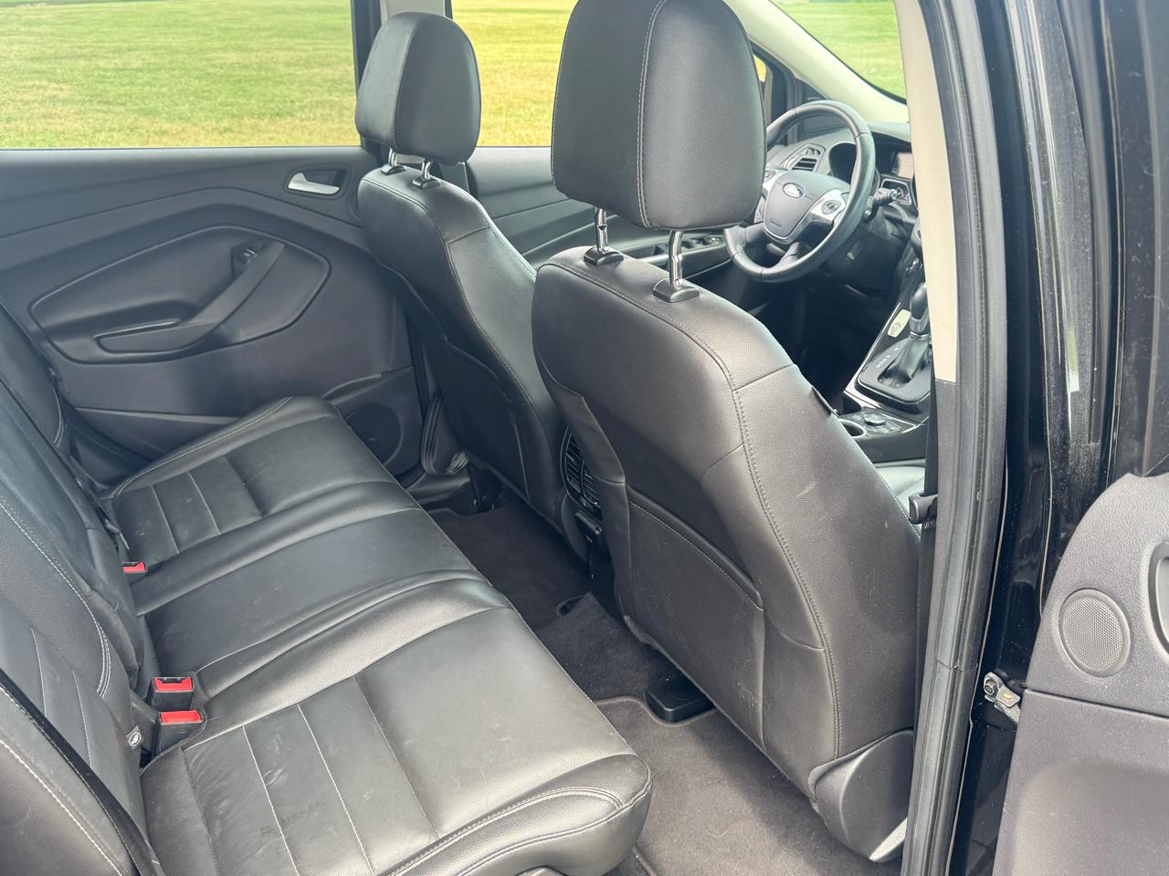 Ford Escape Titanium 4WD 2016
