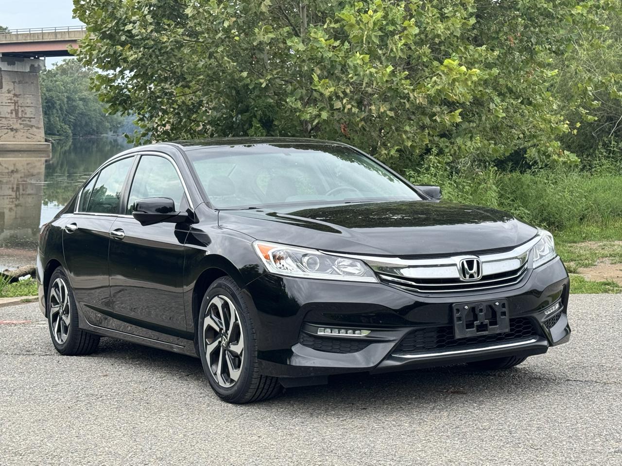 Honda Accord EX-L Sedan CVT 2016