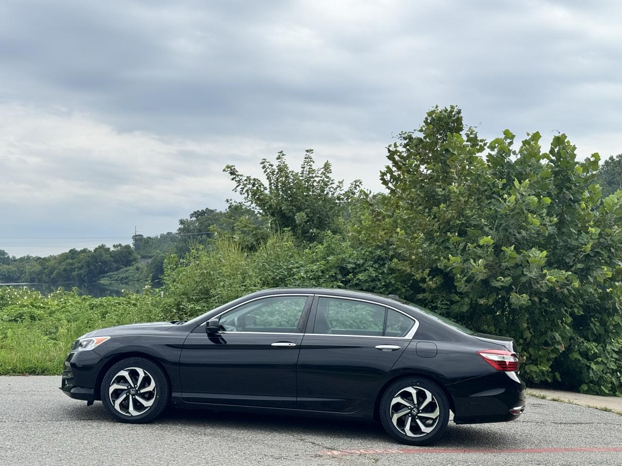 Honda Accord EX-L Sedan CVT 2016