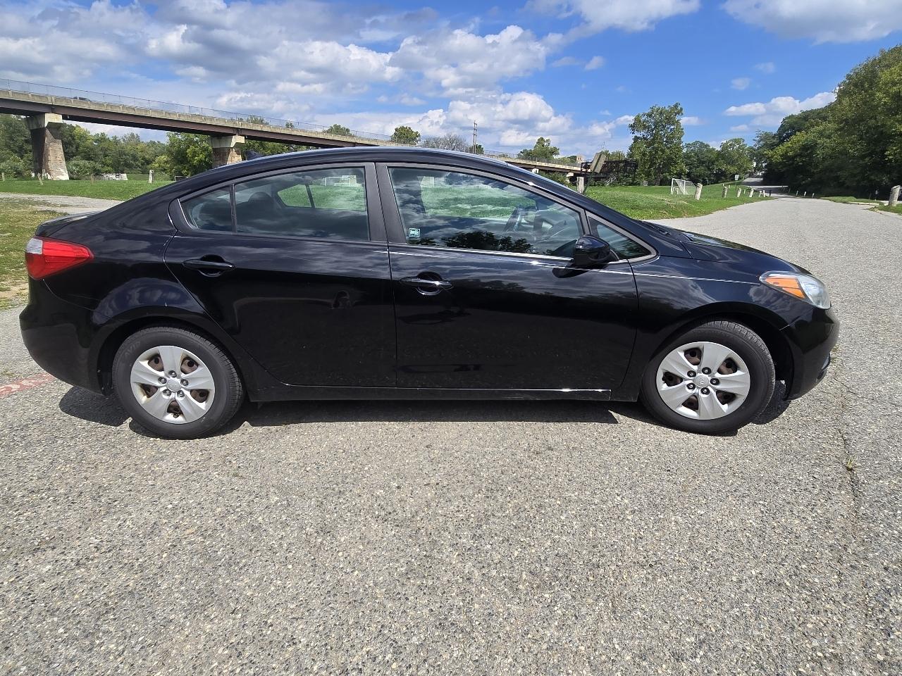 Kia Forte LX w/Popular Package 2016