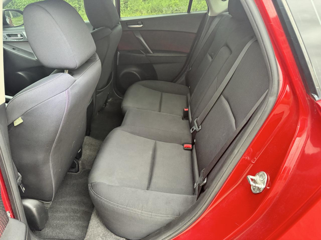 Mazda MAZDA3 s Sport 5-Door 2011
