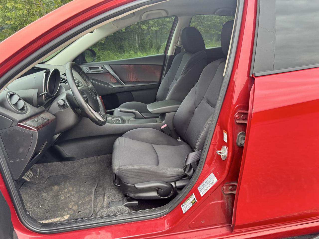Mazda MAZDA3 s Sport 5-Door 2011