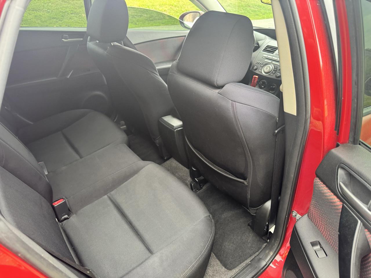 Mazda MAZDA3 s Sport 5-Door 2011