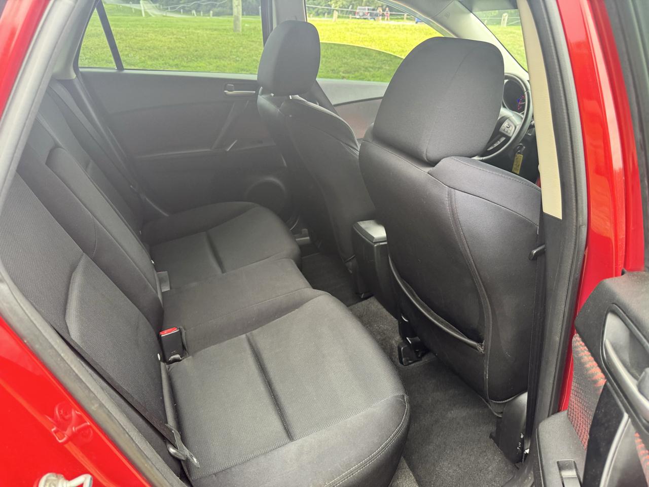 Mazda MAZDA3 s Sport 5-Door 2011