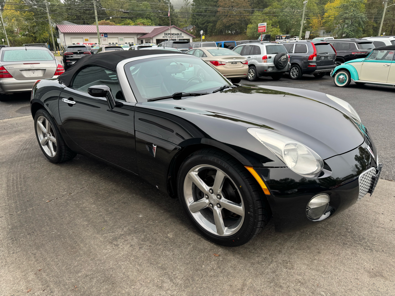 2008 Pontiac Solstice Convertible photo 6