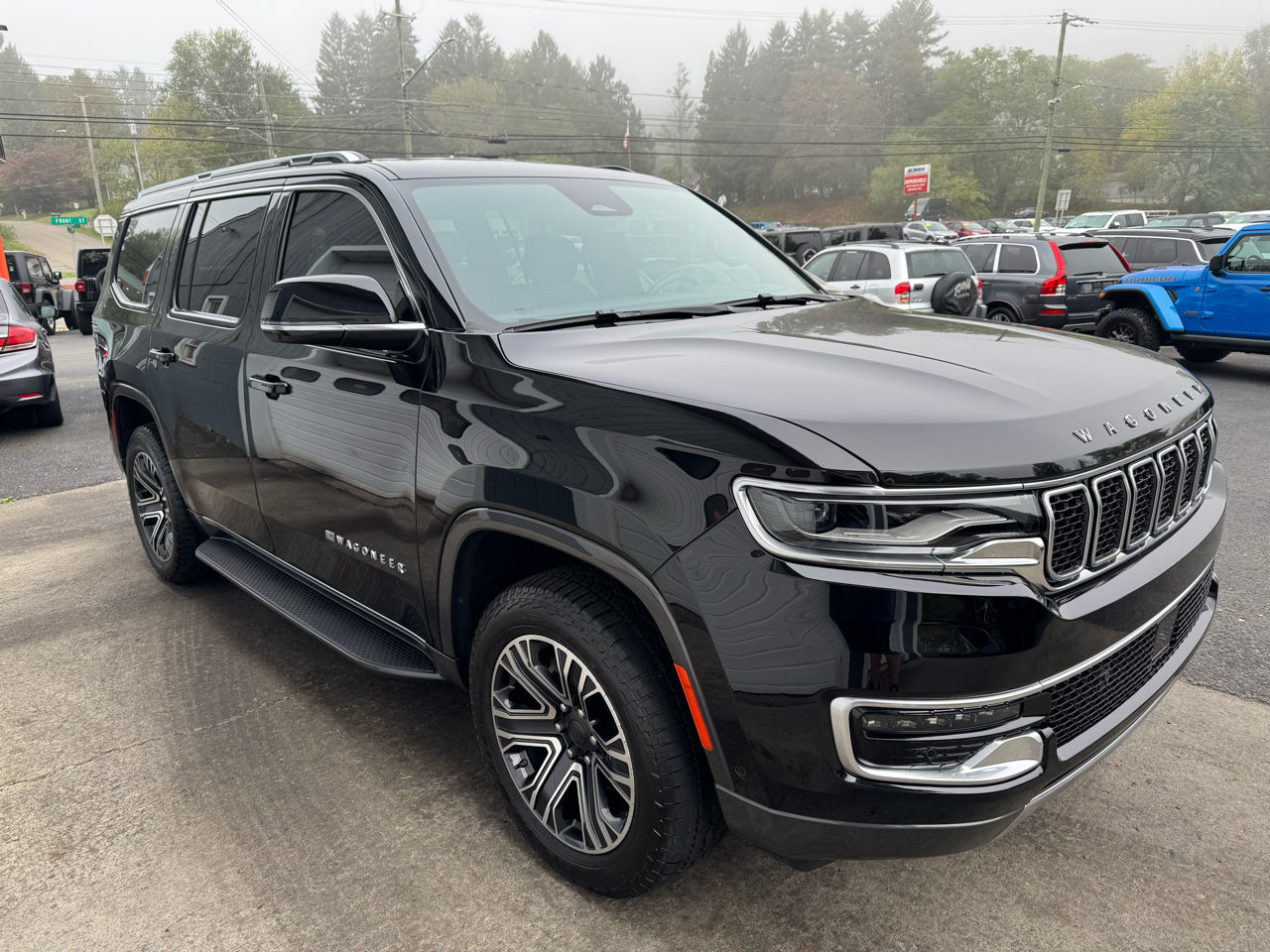2022 Jeep Wagoneer Series III photo 3